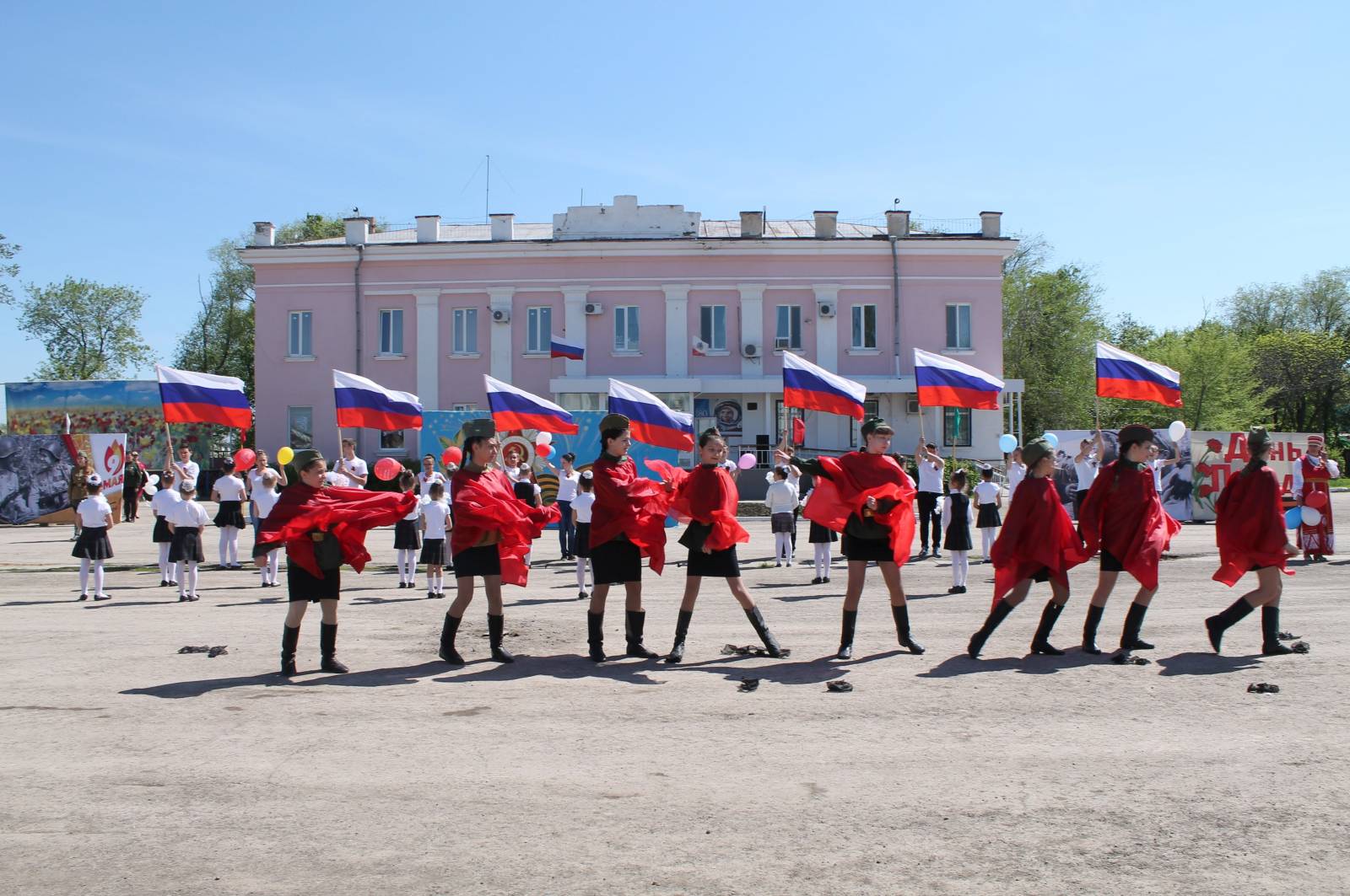 Рп5 перелюб. Перелюб Саратовская обл. Село Перелюб. Бессмертный полк Перелюб. Перелюбский РДК.